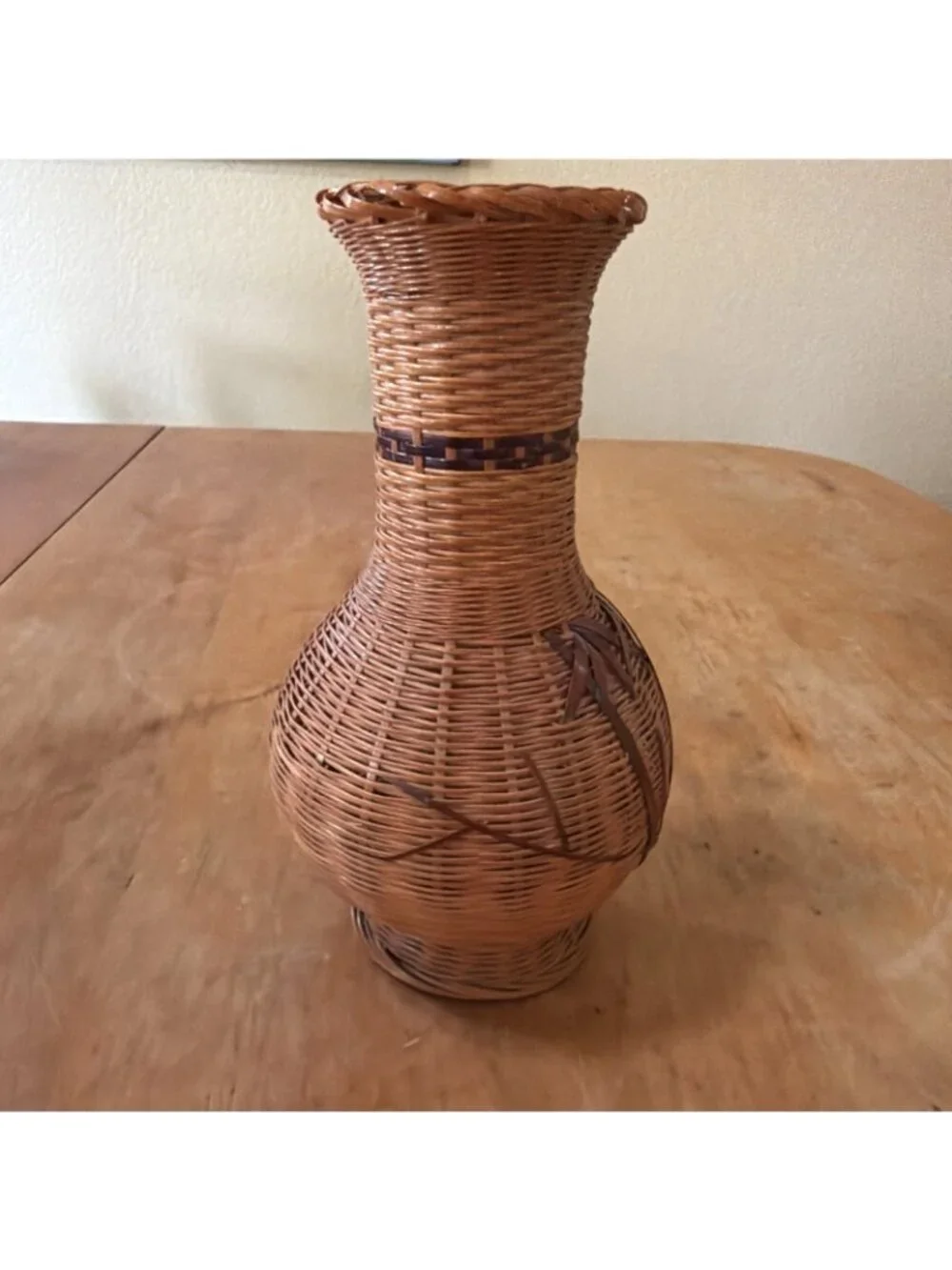 Wicker Rattan Woven Bohemian Boho Asian Style Decor Flower VASE Tropical 7.5in